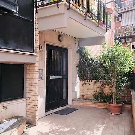 Parcheggio Gratuito, Wi-fi -netflix & Ac Rome